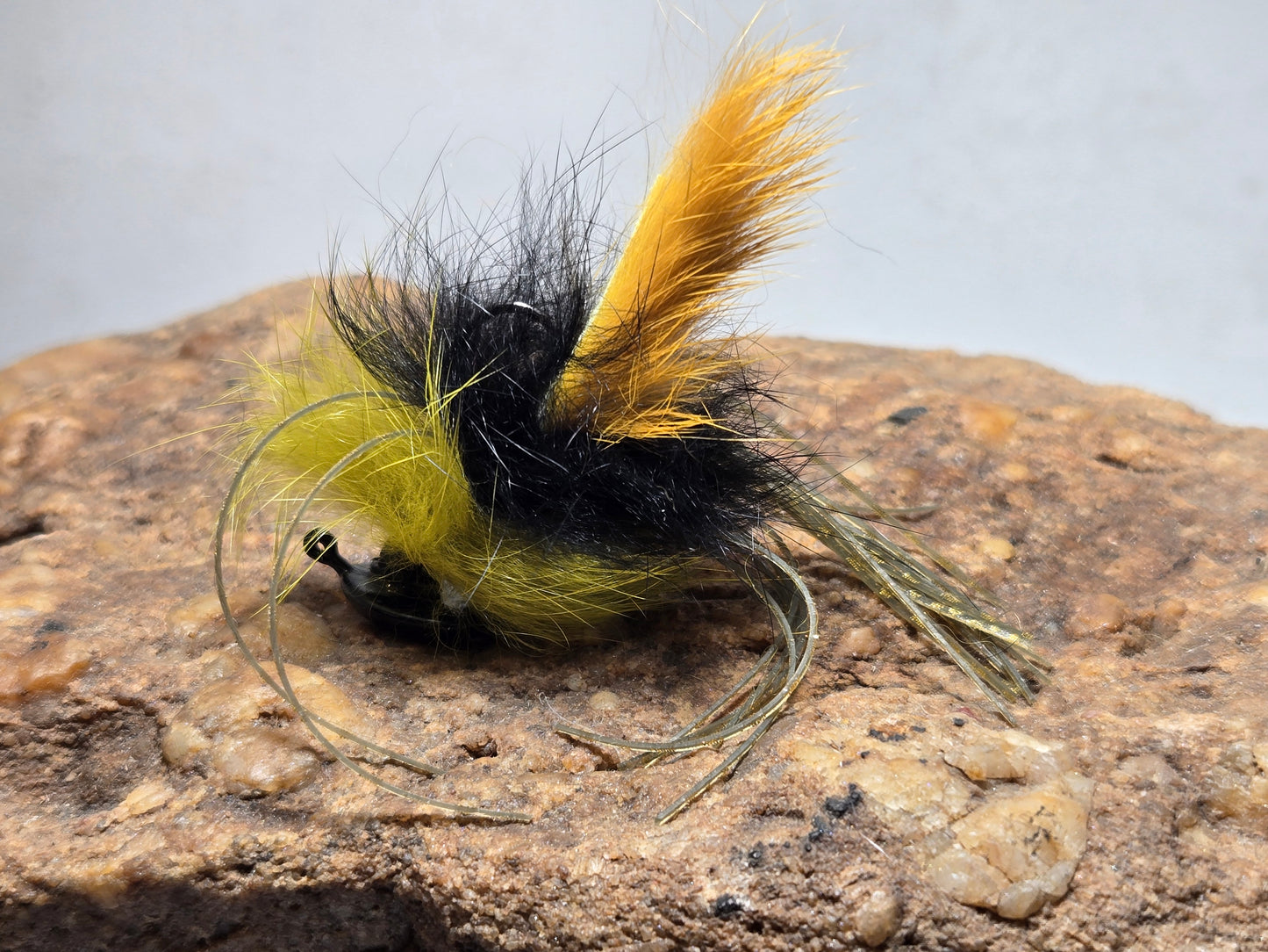 Enticer Pro Heavy Hitter Rabbit fur Flippin Jig 1/4oz Olive Gold